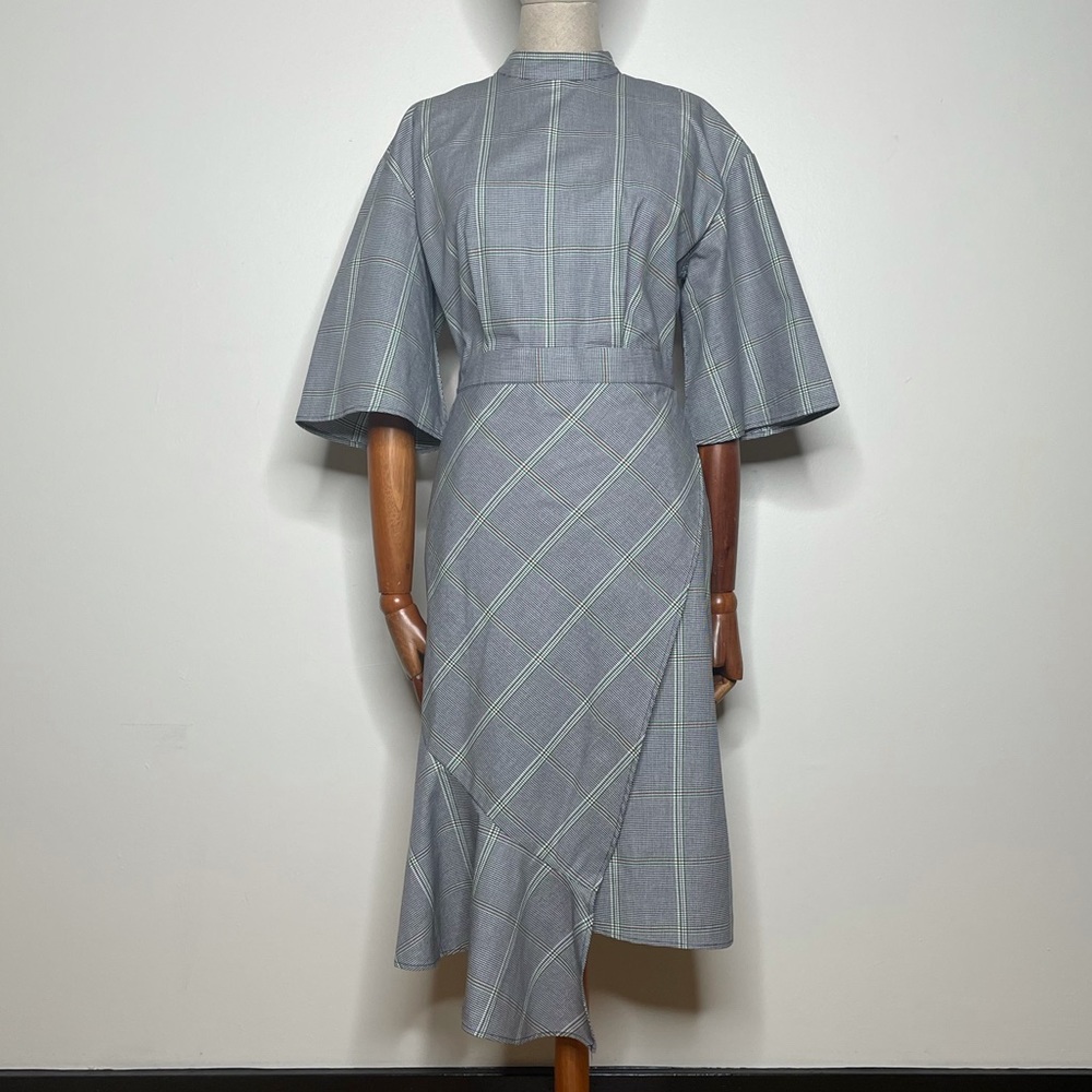 Who What Wear mock neck midi dress. Size S.